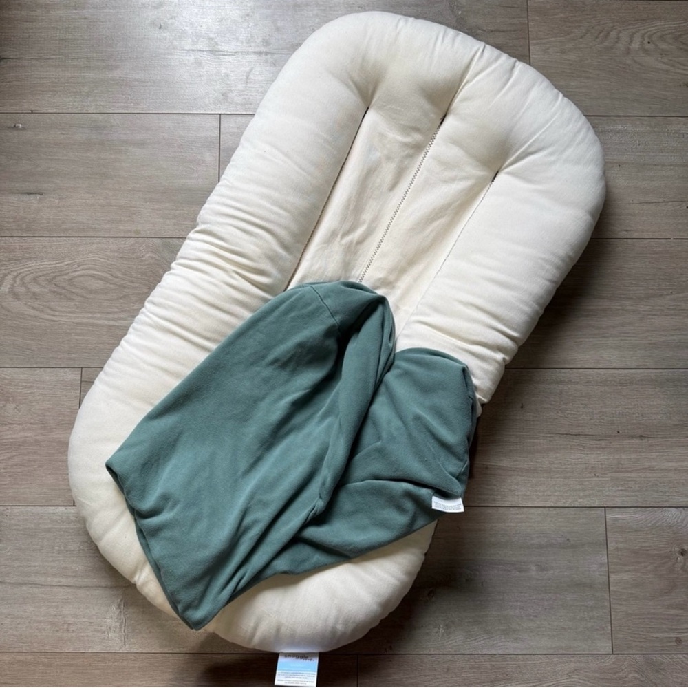 Toddler Snuggle Me Lounger + Cover